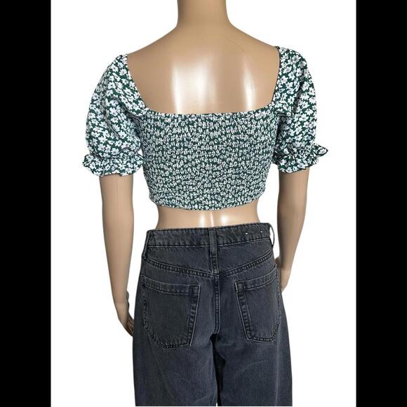 Floral Puff Sleeves Crop Top by SHEIN - Picture 2 of 4